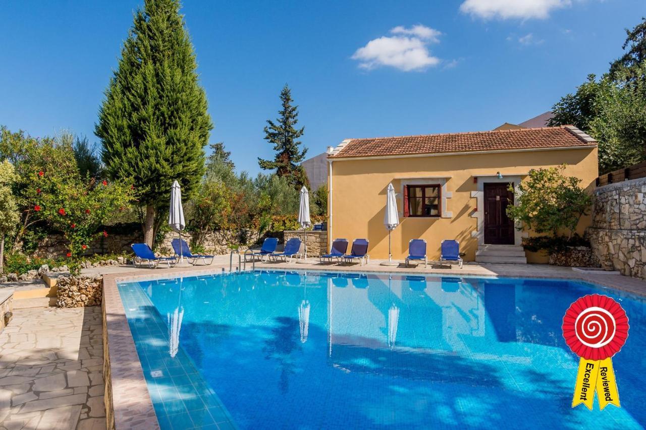 Heliopetra Independant Studios -Village Close To Beaches -Sharing A Large Pool Koprana Екстер'єр фото